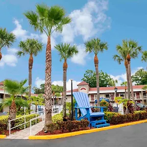 https://howard-johnson-express-inn-suites-south-tampa-airport.hotelstampa.org